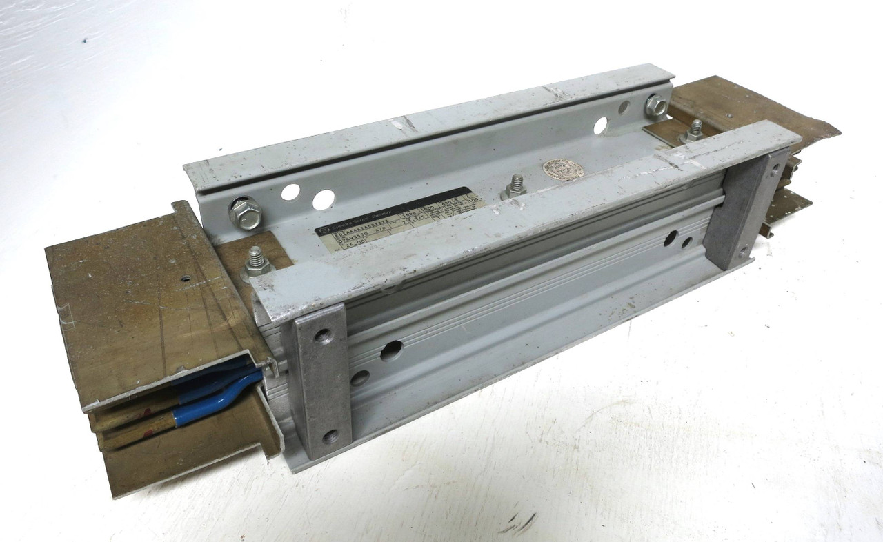 Image of GE Spectra Busway 24" Feeder 1000A 600V 3PH 4W Aluminum Bus Bar Duct 1000 Amp