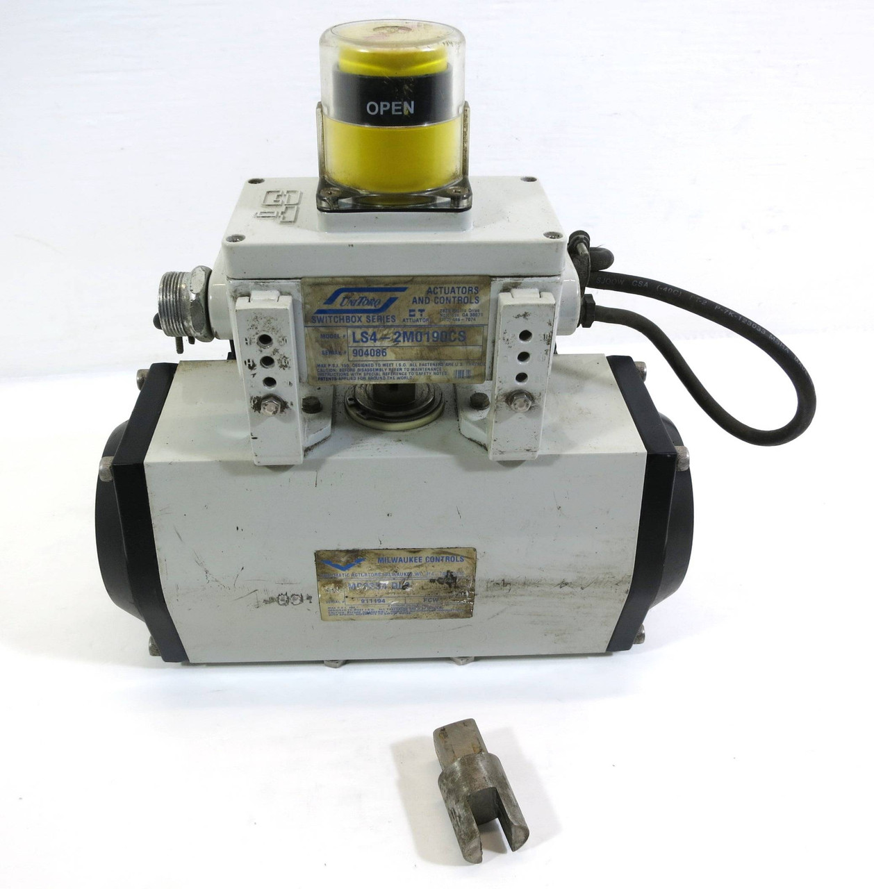 Milwaukee Controls MC22S4-DLS Pneumatic Valve Actuator 150 PSI LS4-2M0190CS (DW2380-3)