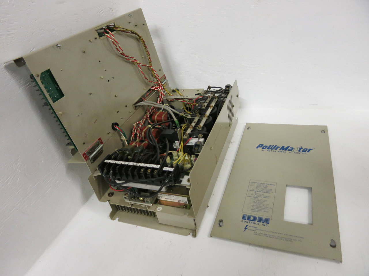 IDM Controls  PowrMaster AC Motor Speed Control Drive 71616-G3U40111E  ATM1 (GA0290-1)