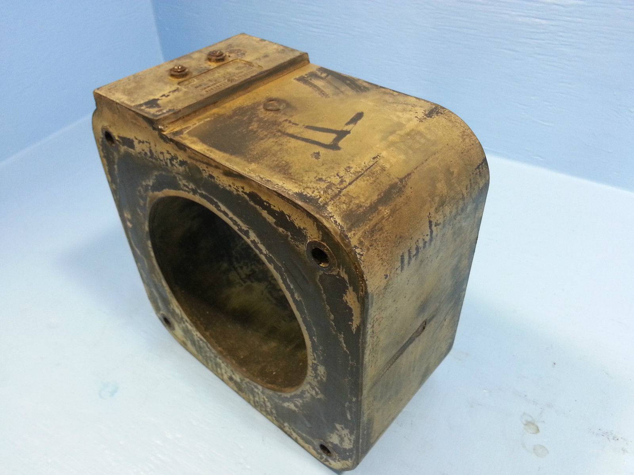 2nd Image of EBI1902