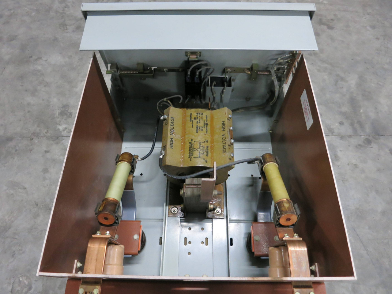 GE Power Vac Control Transformer Drawout 9T28Y4601 5 kVA 4160 - 120/240 V (GA0339-2)