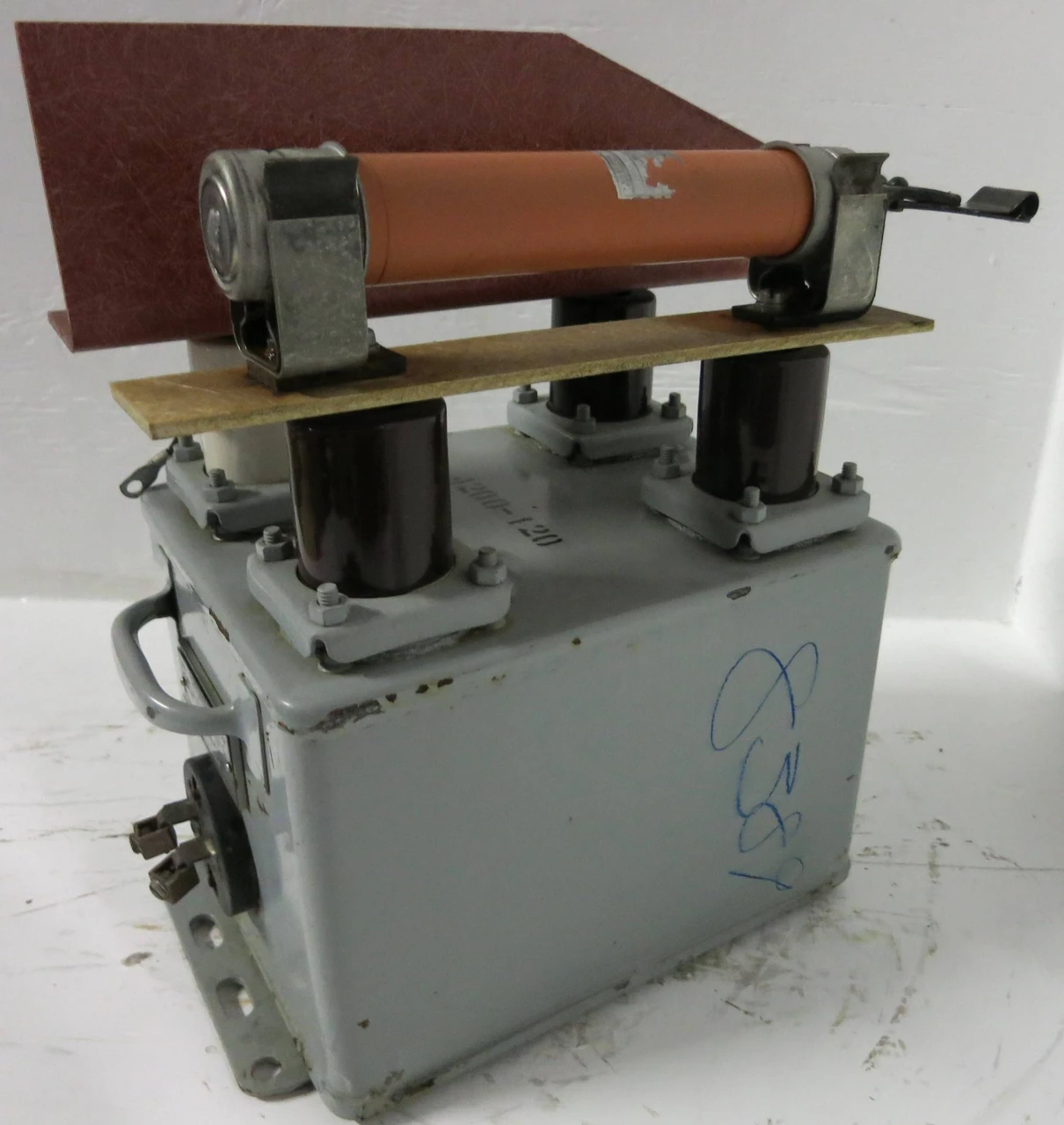 Westinghouse 1483798-E Potential Transformer 35:1 4200V 600VA w/ 2 Fuses (GA0385-1)