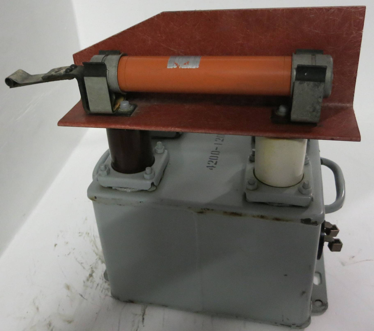 Westinghouse 1483798-E Potential Transformer 35:1 4200V 600VA 1 fuse (GA0384-1)