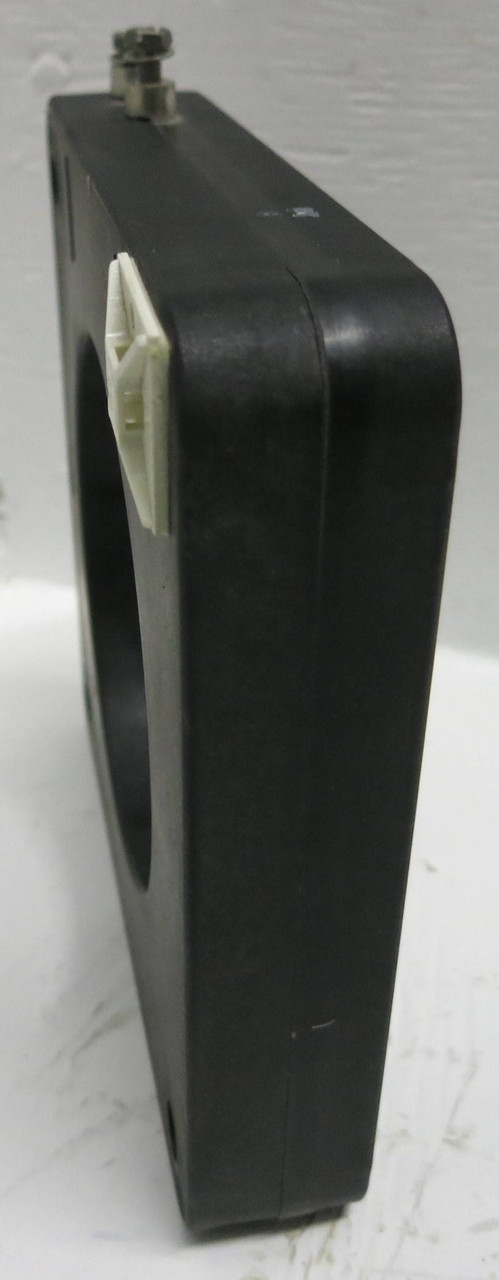 Square D 170R-202 Current Transformer Ratio 2000:5 600V 10 kV CT (GA0394-1)