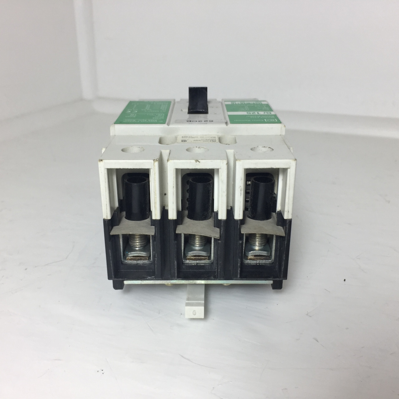 Cutler Hammer Gi 125 15A Circuit Breaker Green w/ Clip 480 VAC 3P Gi125 15 Amp (EM4089-1)