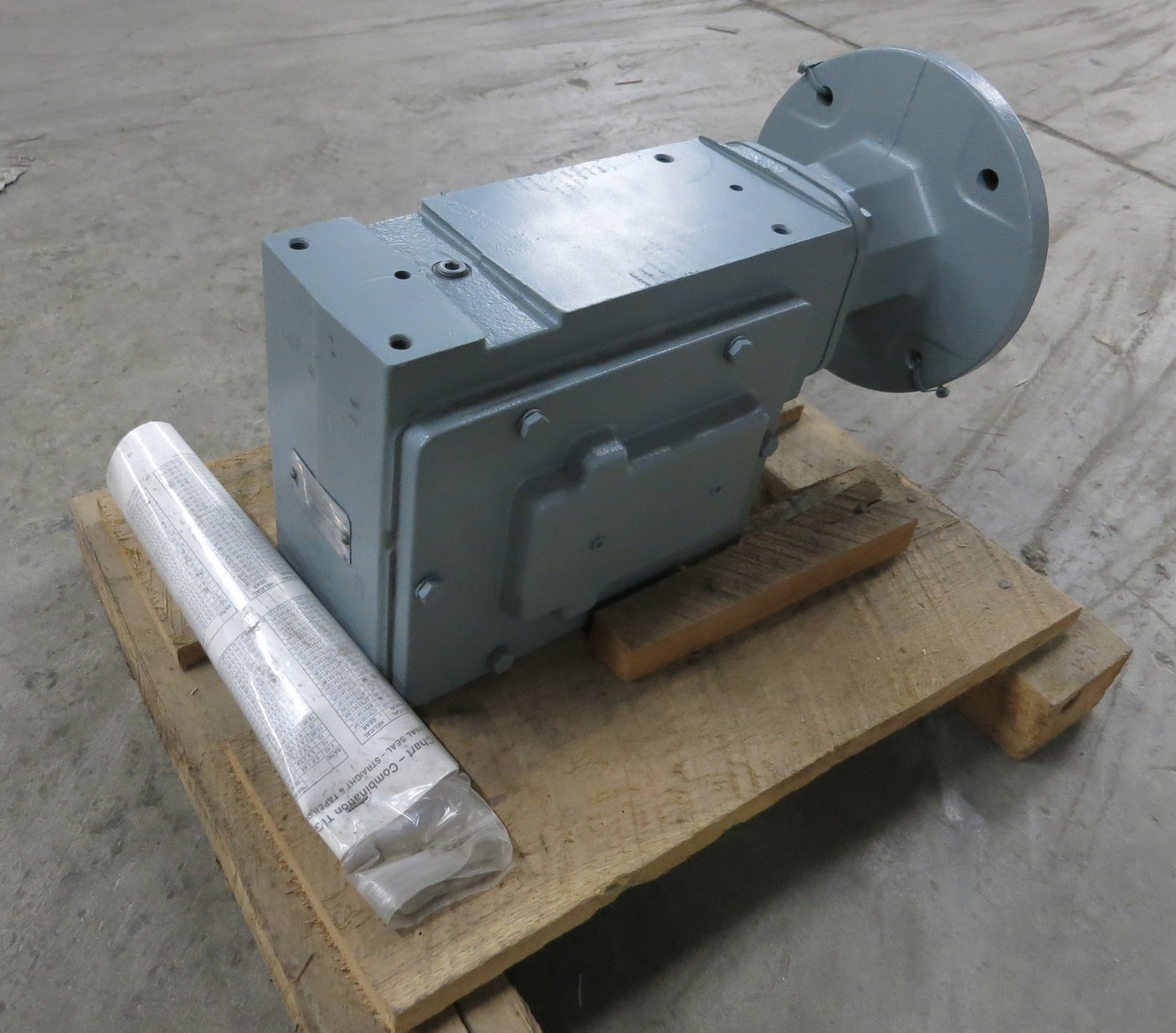 NEW Dodge M681655001LH-TWMA0001 Gearbox Reducer Size C262B18N180L2 1750-125 RPM (DW2815-1)