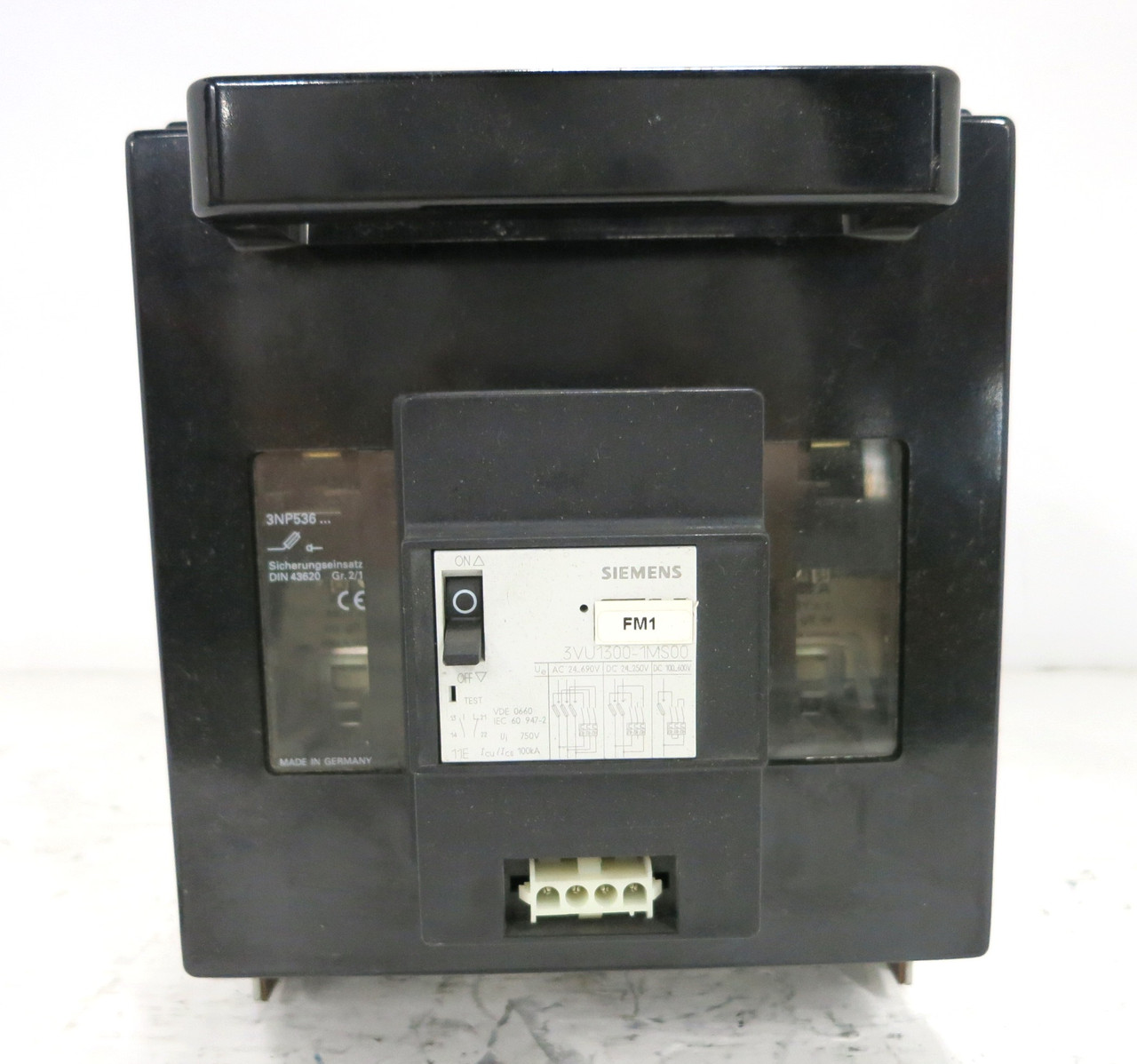 Siemens 3NP5360-0EA86 Fuse Switch Disconnector 3NP5 400A 3VU1300-1MS00 Breaker (DW2806-2)