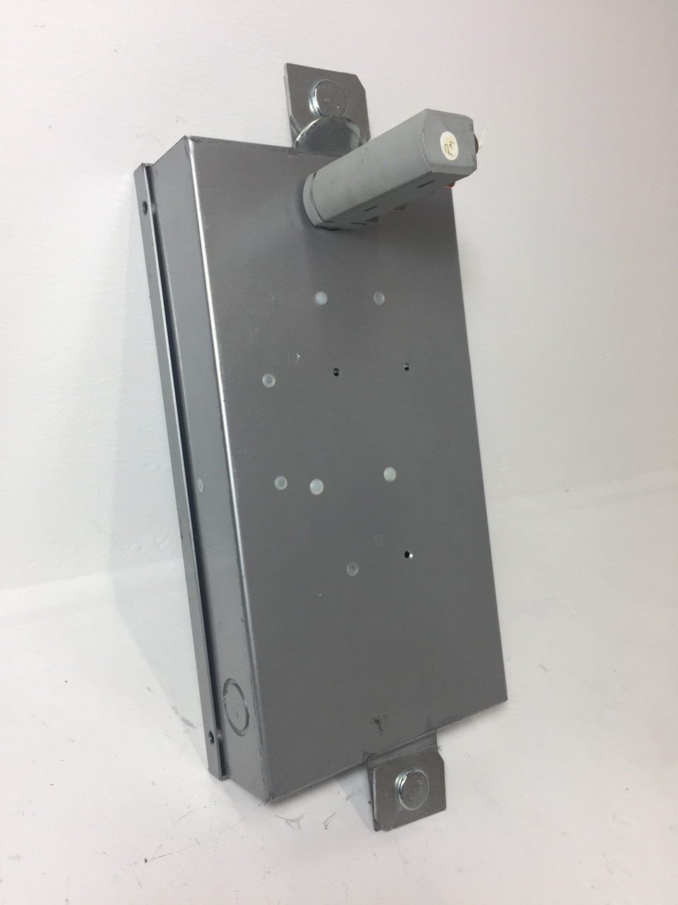 StarLine CB100-20-1-250-4 20A Busway Tap Box 208Y/120V Bus Plug 1P 20 Amp 34UA (EM4130-2)