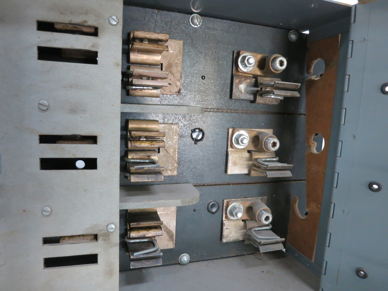 FPE PD-82-23 200A 230V Fusible Panelboard Switch 200 Amp PD8232 Fused 240V 3P (DW3001-4)