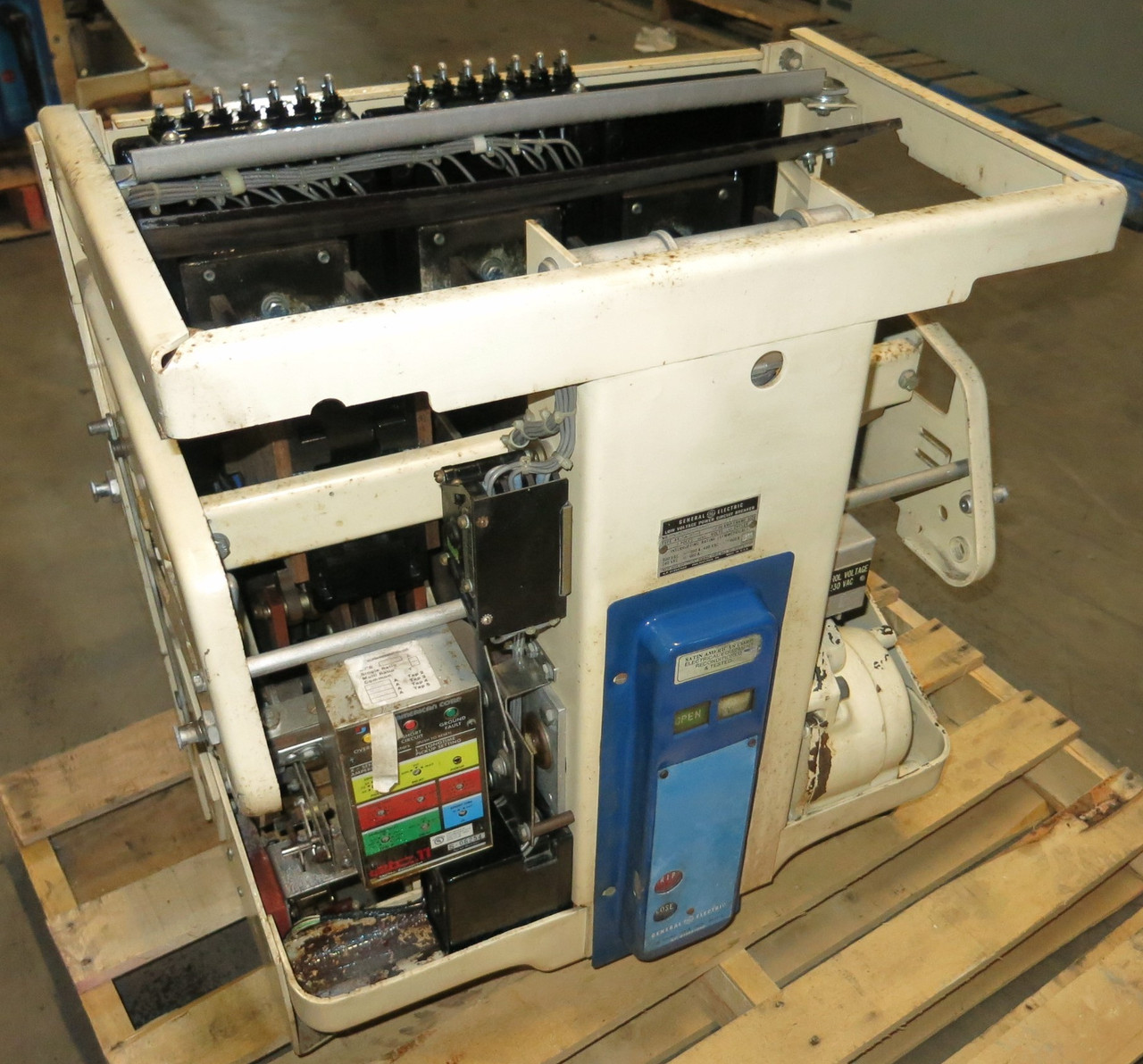 General Electric AK-2A-75-1 3000A Satin American Corp Trip LSIG Air Breaker EO (GA0505-1)