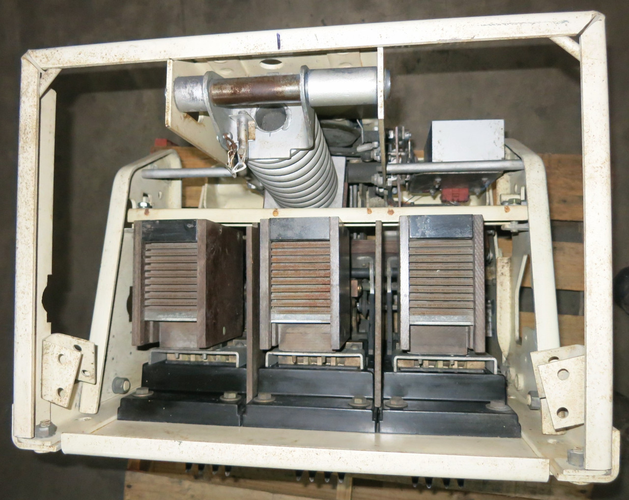 GE AK-3A-50 1600 Amp MO Air Breaker w Satin American LSI Trip 1600A Black Handle (GA0504-3)