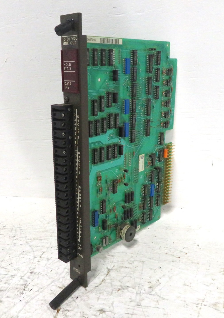 GE Fanuc IC600YB913C 10-50VDC Sink Out Output Module Series Six PLC IC600YB913 (DW3166-4)