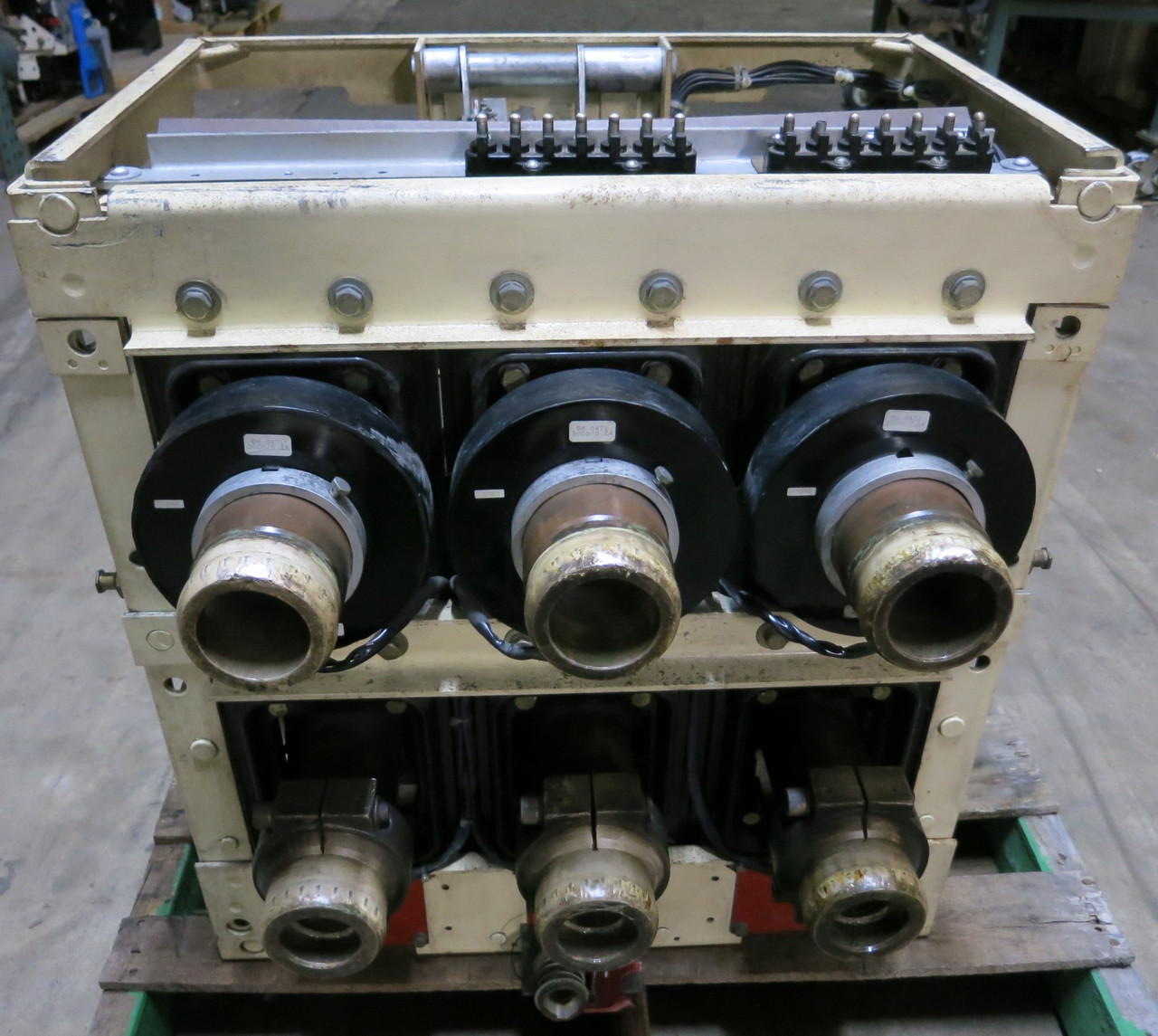 GE AK-3A-75 3000A w LSG Satin Trip EO General Electric Air Breaker Probe Shifted (GA0537-1)