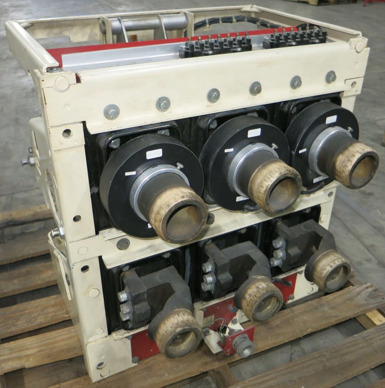 GE AK-3-75 3000A EO Air Breaker w/ LSIG Satin American Trip & Shunt & Aux (GA0538-1)