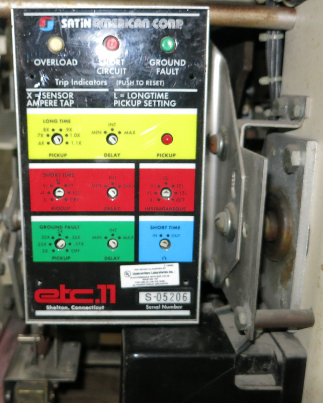 GE AK-3-75 3000A EO Air Breaker w/ LSIG Satin American Trip & Shunt & Aux (GA0538-1)