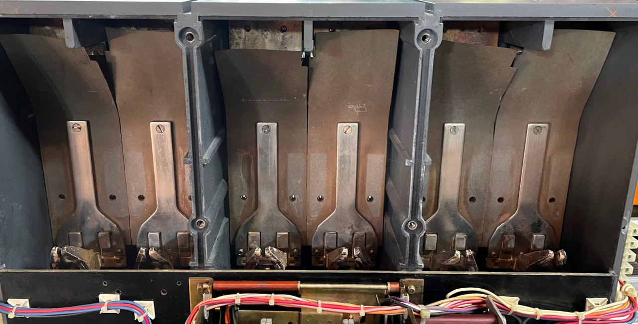 CH Westinghouse SPBNH 4000A EO Molded Case Switch w/ Shunt 3P 480/600V 4000 Amp (EM4164-2)