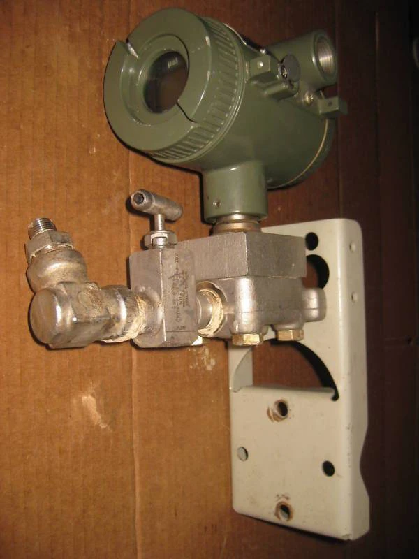 Yokogawa Uni Transmitter YA63F-DAS4*A 290 PSI Nema 4X YA63FDAS4A Johnson Meter (EBI5409-4)