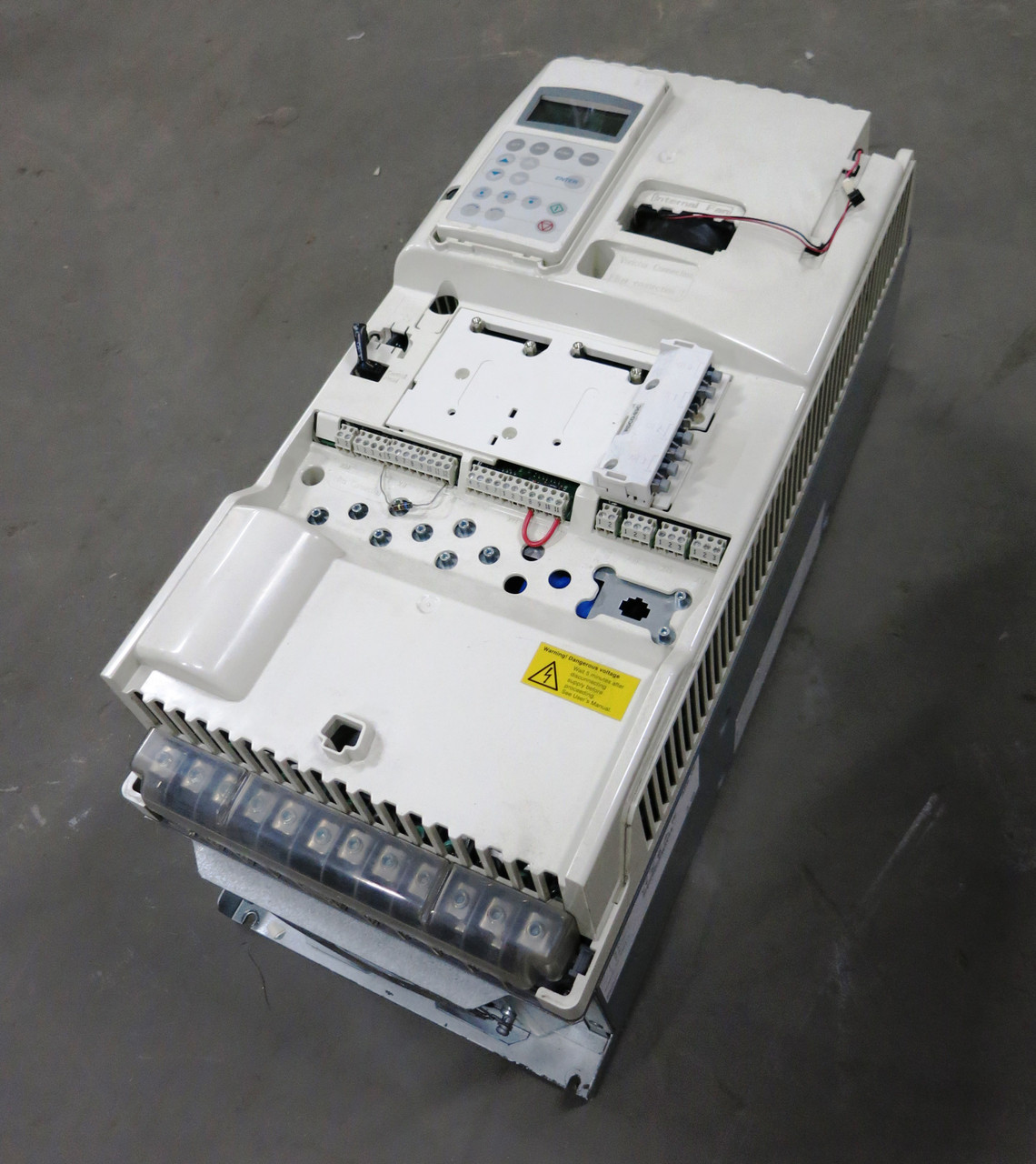 Image of ABB ACS800-04-0060-5 60HP AC VS Drive 480V 79A 60 HP ACS-800 ACS8000400605