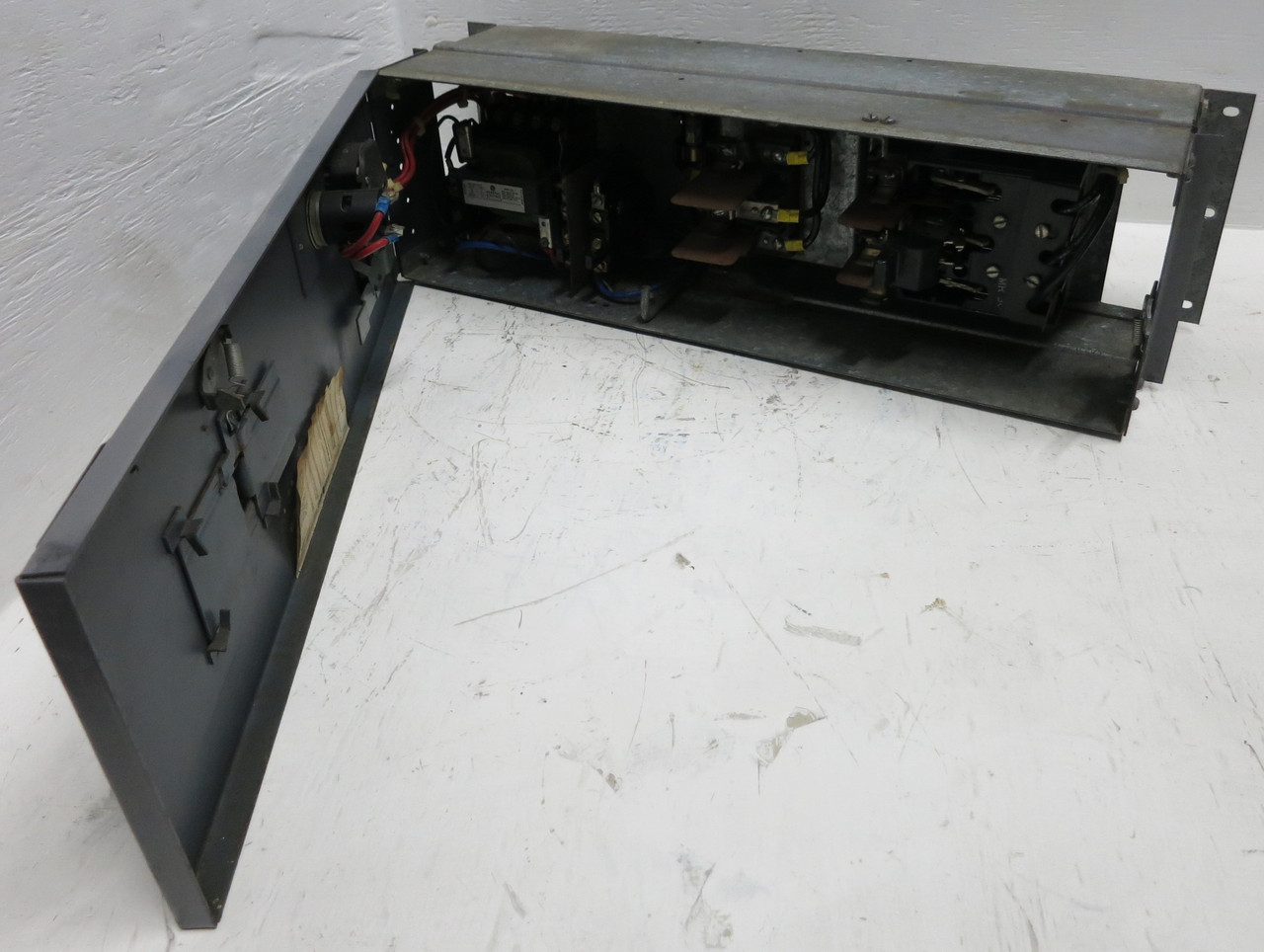 GE QMR 30A Fusible Size 1 Starter Panelboard Switch Combination 30 Amp CR106C (GA0553-1)