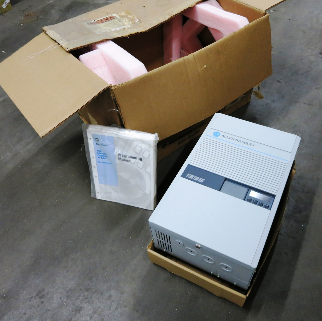 NEW Allen Bradley 1336-B003-EAD-L3 3HP 1336 AC VS Drive 3 HP 4.8kVA 460V 6.0A (DW3233-1)
