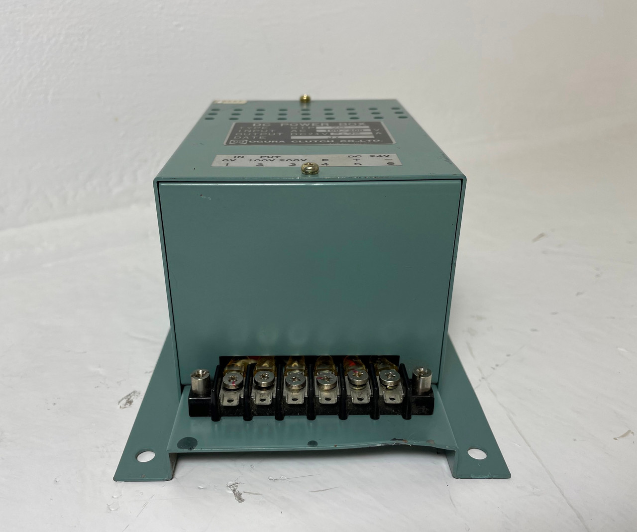Ogura Clutch DC Power Box Type OTP70 100/200 VAC 24 VDC 2.92 Amp (EM4200-2)