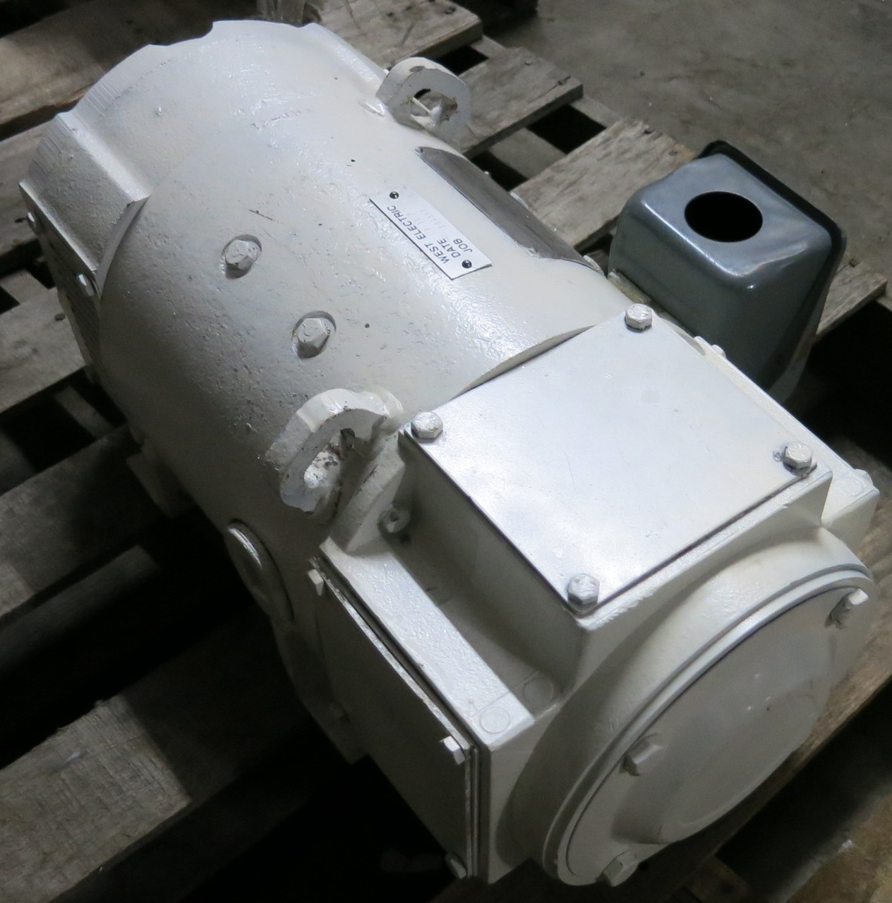 GE KinaMatic Direct Current DC Motor 10 HP 2500/3000 RPM DPFG-BV CD216ATC (GA0622-2)