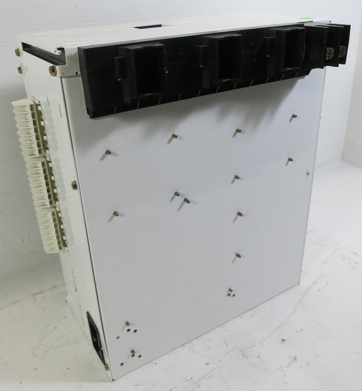 Eaton Freedom FlashGard 20A Breaker Size 1 Starter 18" MCC Bucket Flash Guard 20 (PM3101-1)