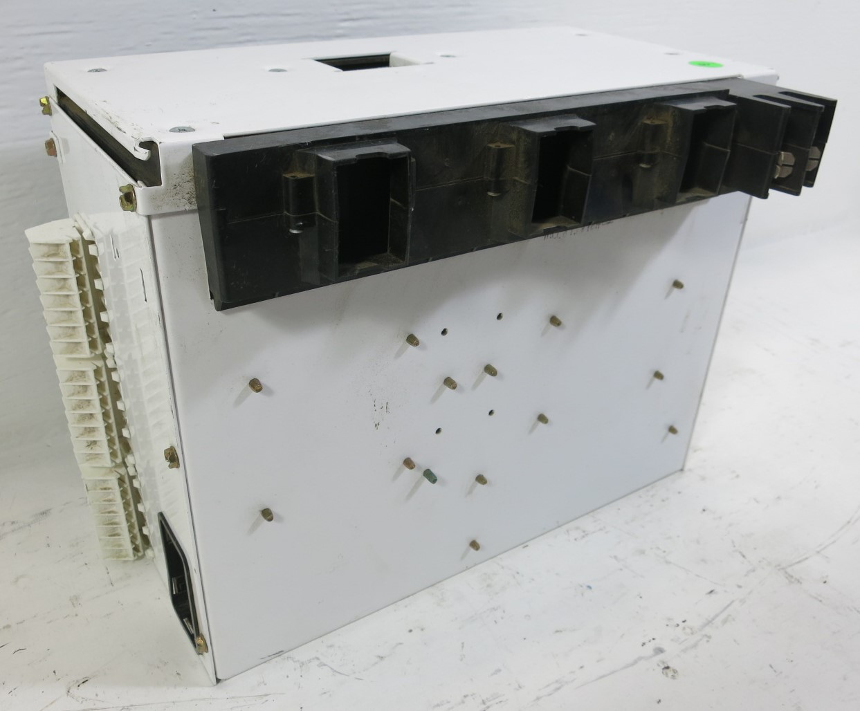 Eaton Freedom FlashGard 15A Breaker Size 1 Starter 12" MCC Bucket Flash Guard 15 (PM3107-9)