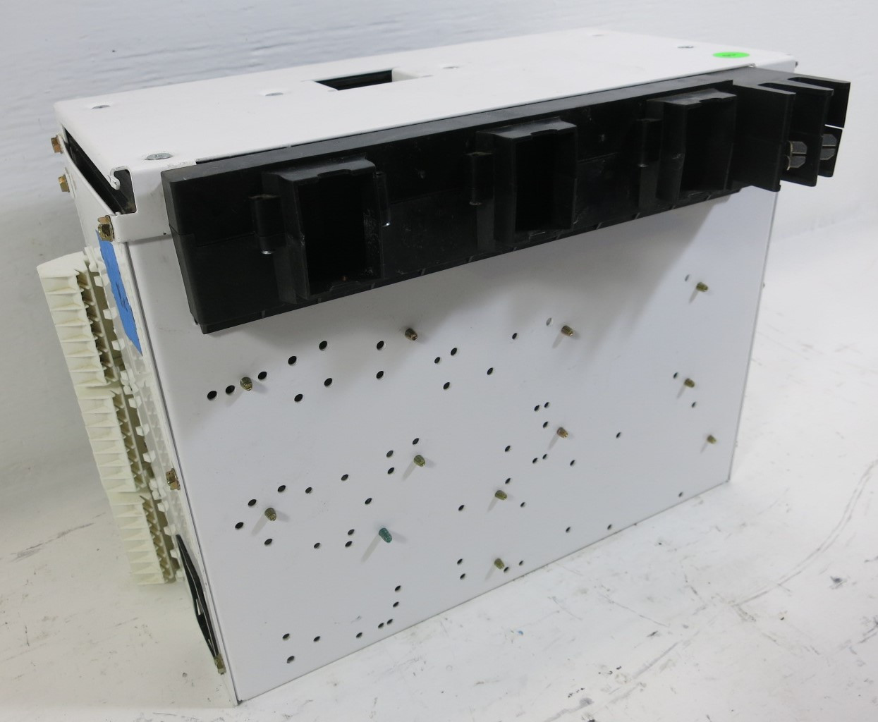 Eaton Freedom FlashGard 30A Breaker Size 1 Starter 12" MCC Bucket Flash Guard 30 (PM3103-4)