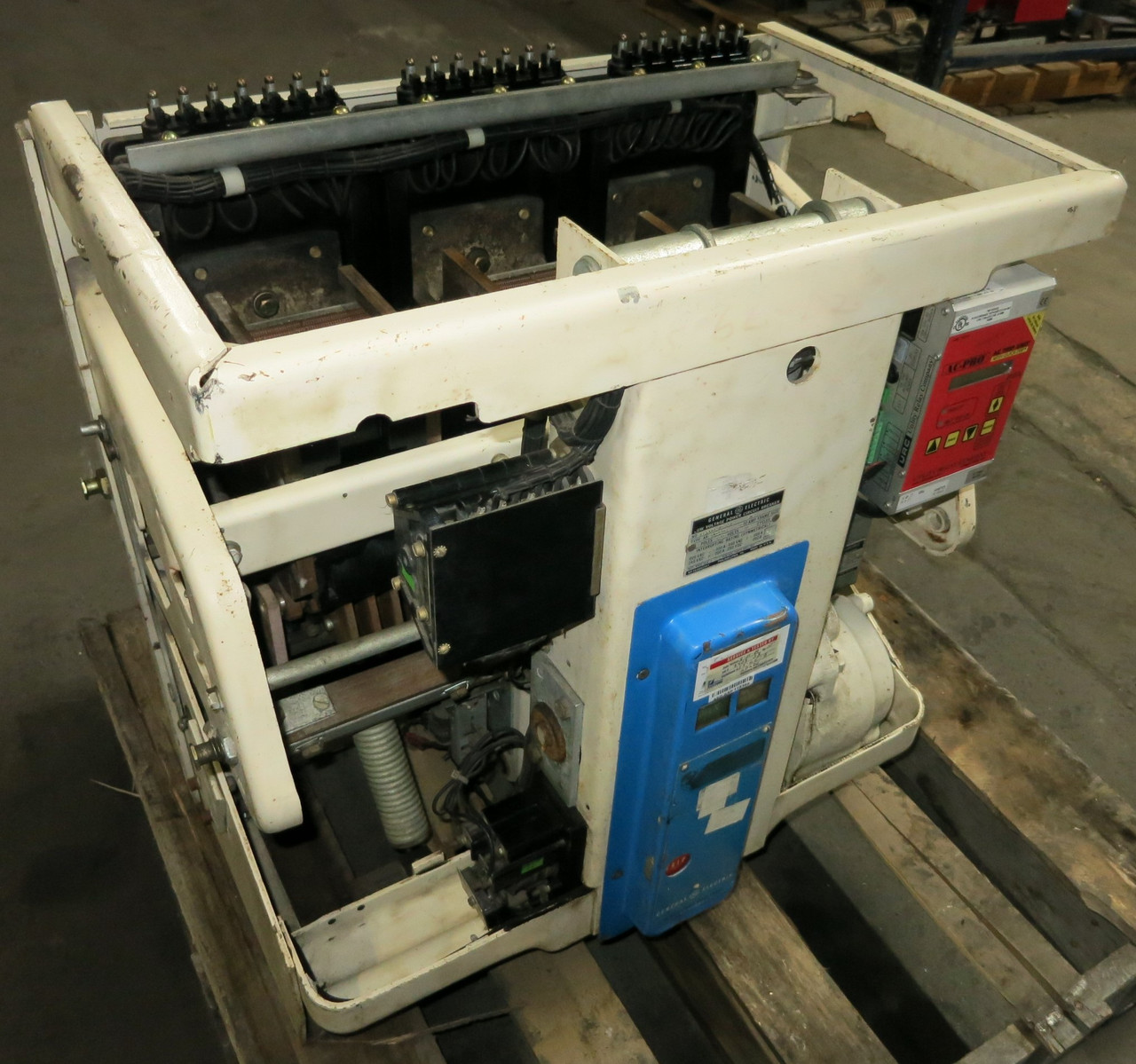 General Electric AK-2A-75-1 3000 Amp AC-PRO Trip LSIG Air Breaker EO 3000A GE (GA0629-3)