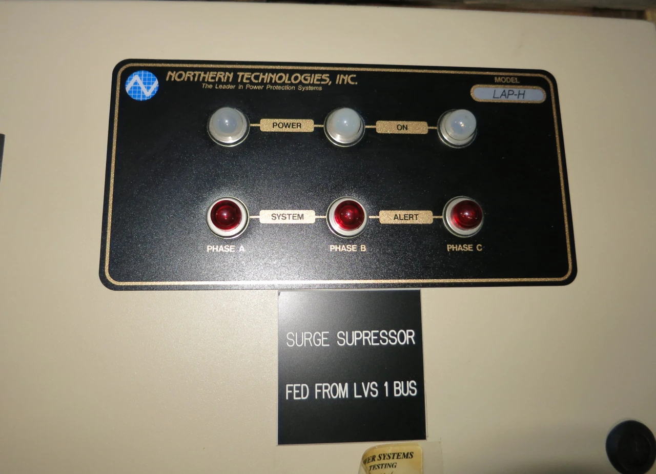 Northern Technologies Inc LAP H Electrical Service Protector 480V 3W w Enclosure (GA0648-3)