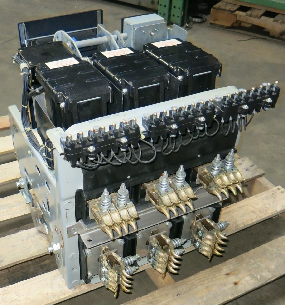 GE AKR-6D-50 1600A Air Breaker TA9VT20MA1 Trip 1600 Amp MicroVersaTrip LS EO (GA0654-4)