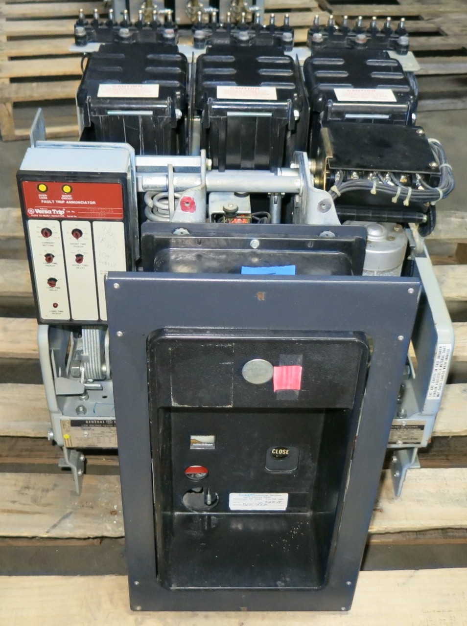 GE AKR-6D-50 1600A Air Breaker TA9VT20MA1 Trip 1600 Amp MicroVersaTrip LS EO (GA0654-4)