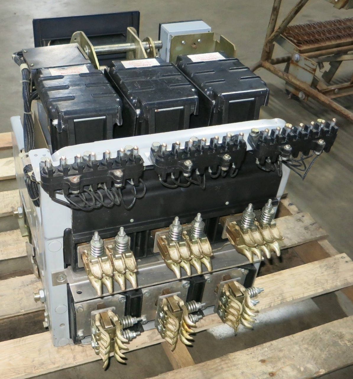 GE AKR-7D-50 1600A Air Breaker TA9VT20MA1 Trip 1600 Amp MicroVersaTrip LS EO (GA0663-1)