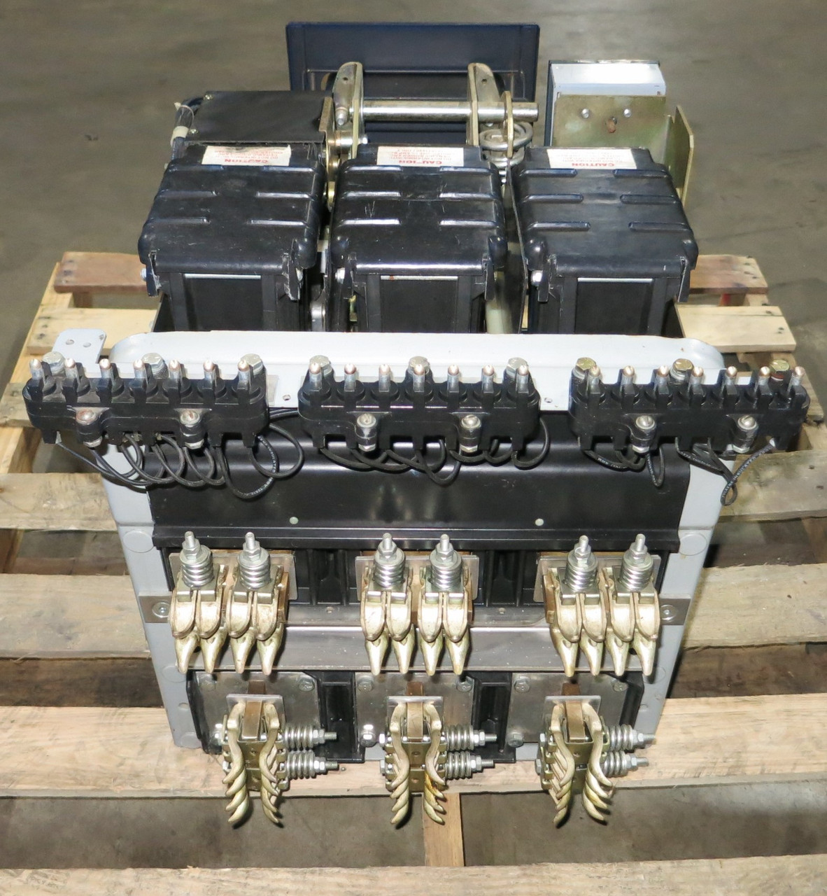 GE AKR-7D-50 1600A Air Breaker TA9VT20MA1 Trip 1600 Amp MicroVersaTrip LS EO (GA0663-1)