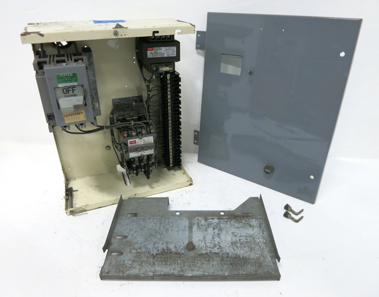 FPE 5320 Size 1 Starter 25A Breaker 18" MCC Bucket 25 Amp Motor Control 5310 (DW3484-76)