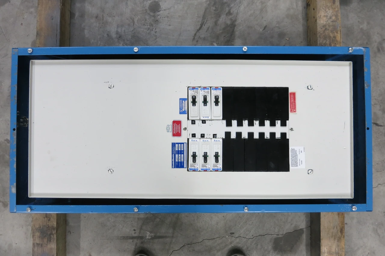 Westinghouse/Cregier 225A 240V 1 Phase 3W Lug In Type Breaker Panel w 6x EHD 15A (PM3123-1)