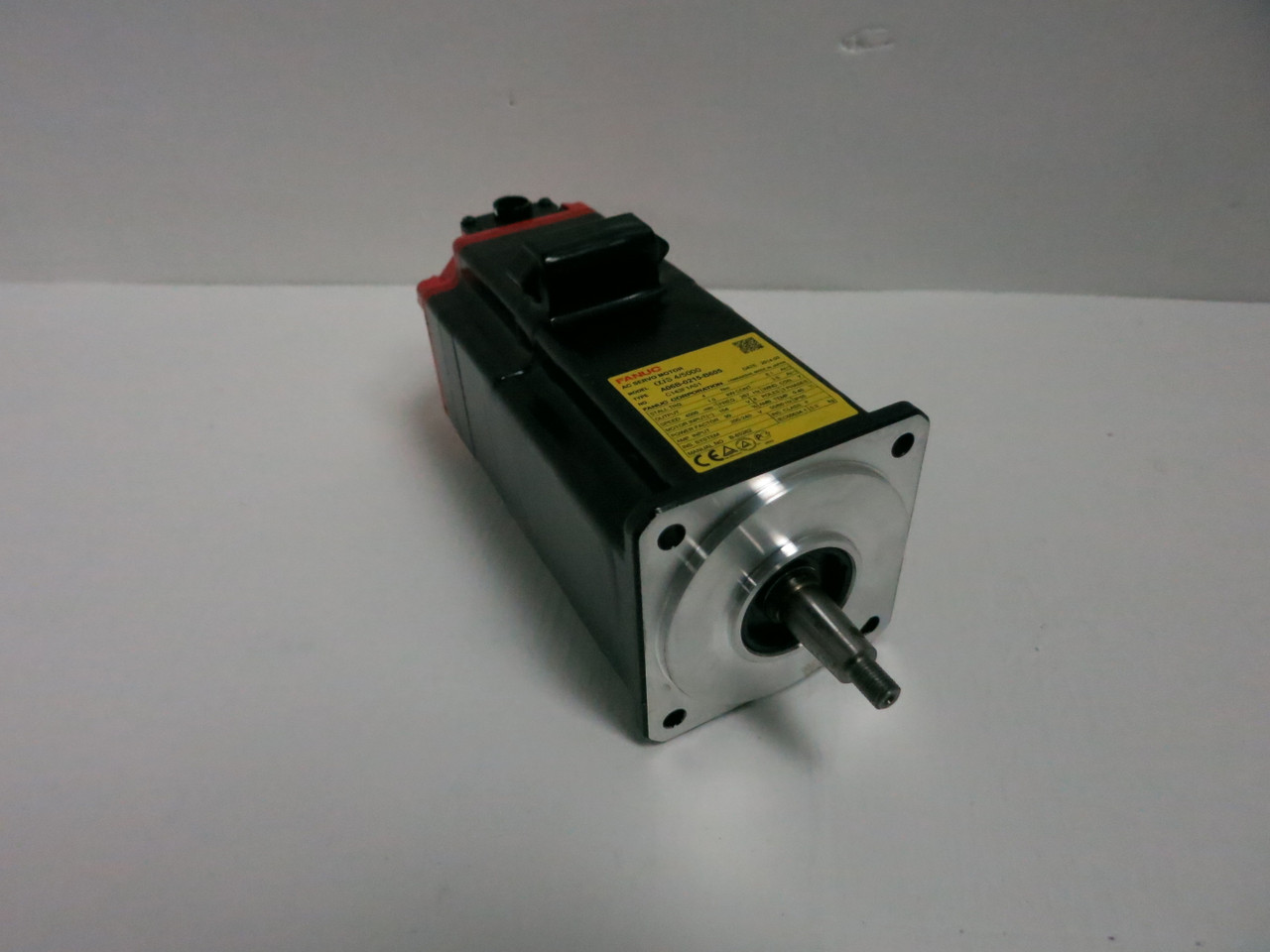 New Fanuc AiS 4/5000 A06B-0215-B605 4000 RPM AC Servo Motor Pulsecoder aiAR128 (GA0705-3)
