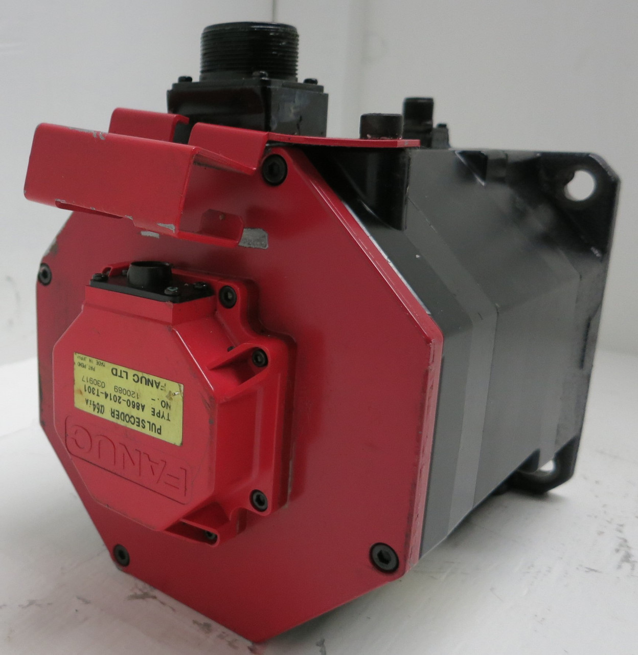 Fanuc a 12/3000i A06B-0243-B605 2000 RPM AC Servo Motor Pulsecoder a64iA (GA0710-5)