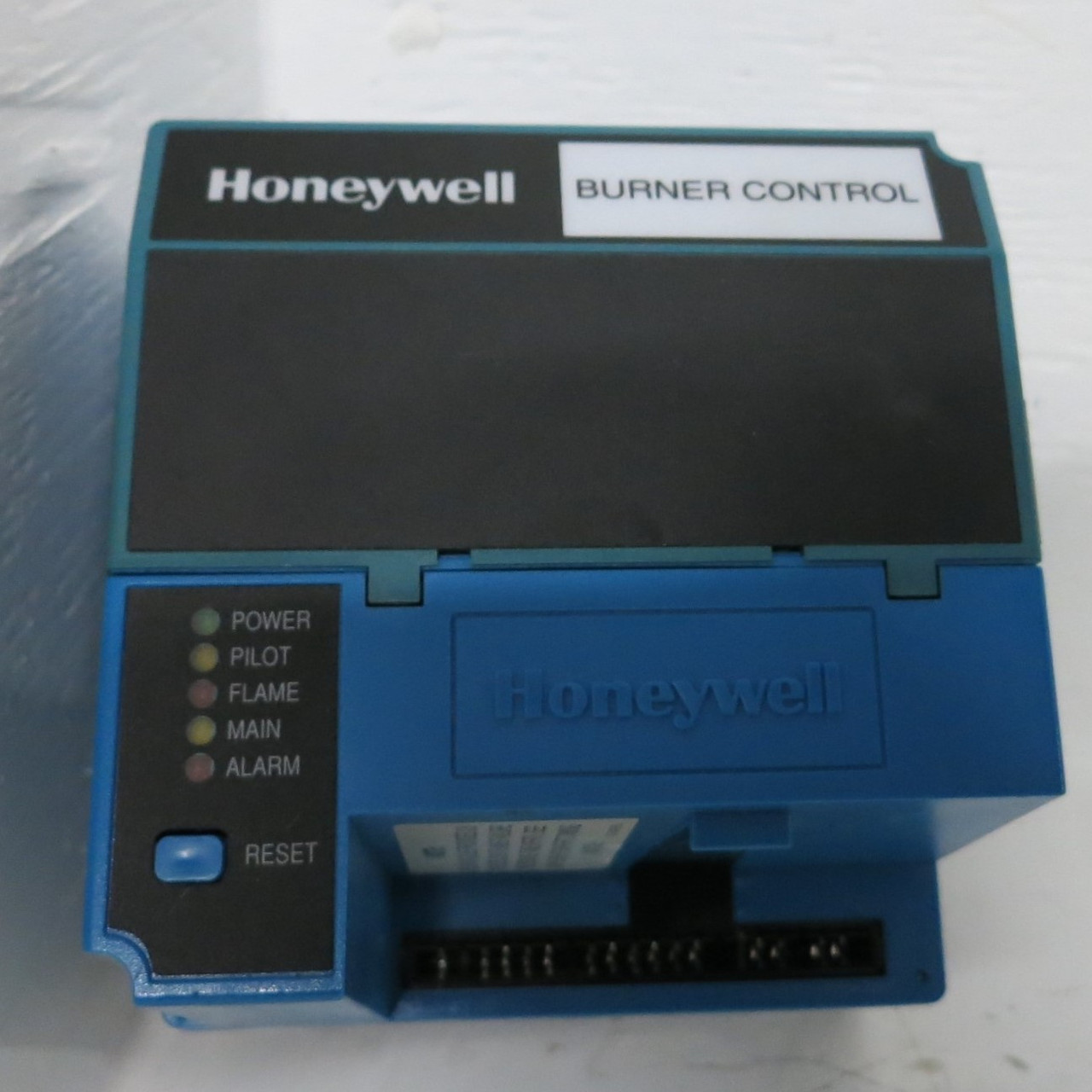 Image of Honeywell RM7898-A-1000 Burner Control Module Temperature Controller 7800 Series