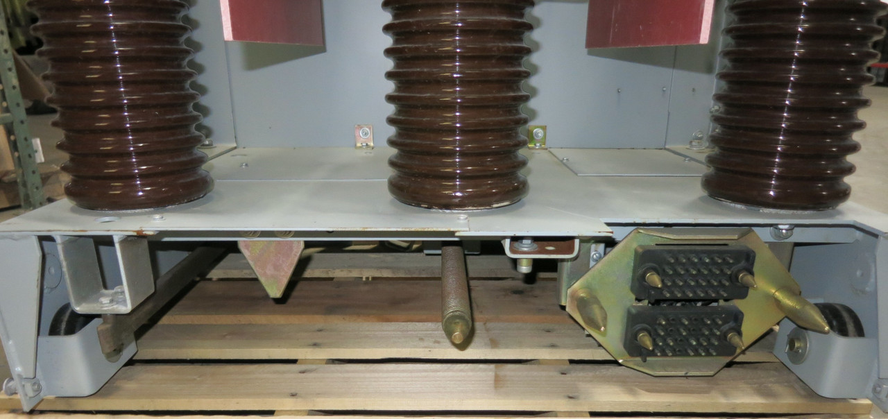 Siemens 1200A 38kV 38-3AFS-1500-56 56VDC AC High Voltage Vacuum Breaker (GA0733-2)