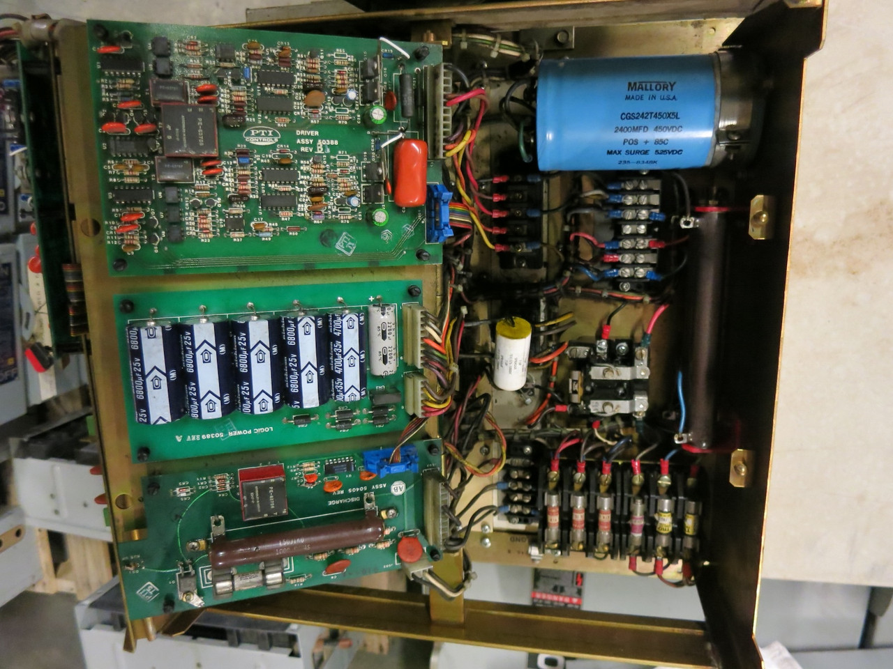 Allen Bradley 1334-EOB-NW 10 HP AC VS Drive 460V 12 kVA 15A 1334-E0B VFD (GA0744-1)