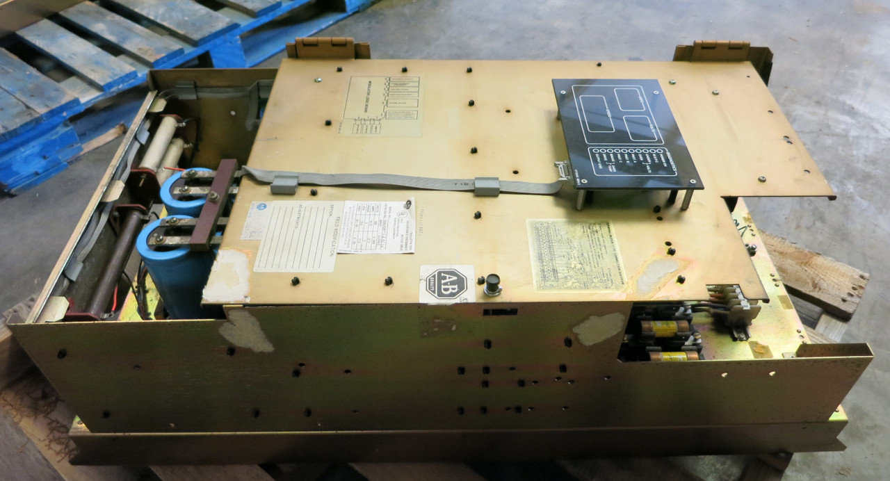 Allen Bradley 1334-FOB 15 HP Adjustable Frequency AC VS Drive 460V 17 kVA 21.3A (GA0743-2)