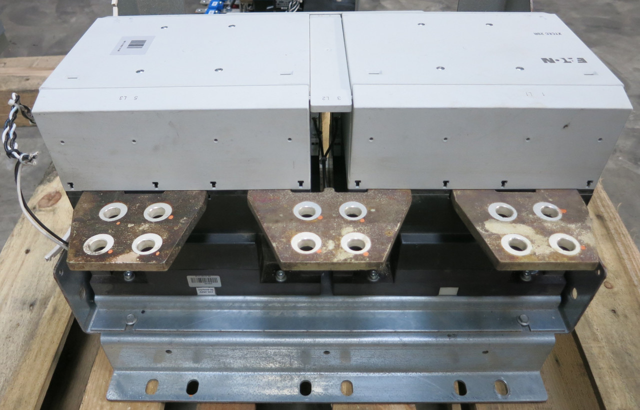 Eaton XTCEC20R 2000A 3P 600V Vacuum Contactor 230-250V Coil VT-H1400-50 CH (GA0752-2)