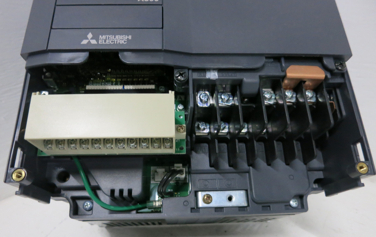 Mitsubishi FR-A840-00170-1-N6 Inverter Drive 7.5 HP A800 480V 3PH 22.5A 7.5HP (GA0767-1)