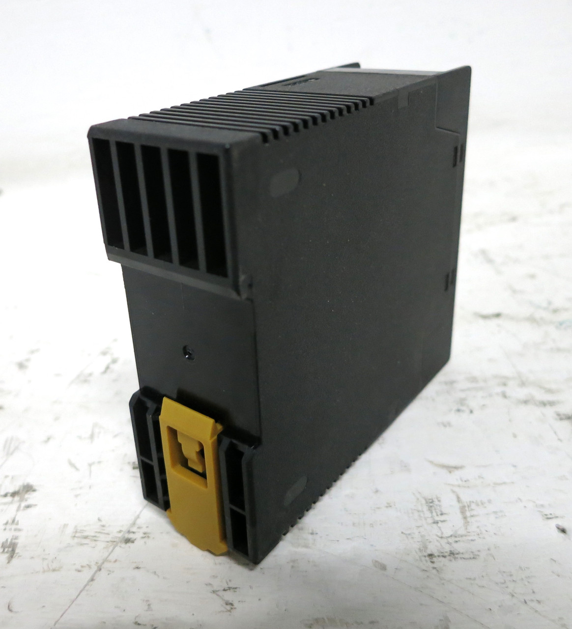 Omron K8AC-H13CC-FLK Heater Burnout Detector 100-240 VAC K8ACH13CCFLK (DW3710-8)