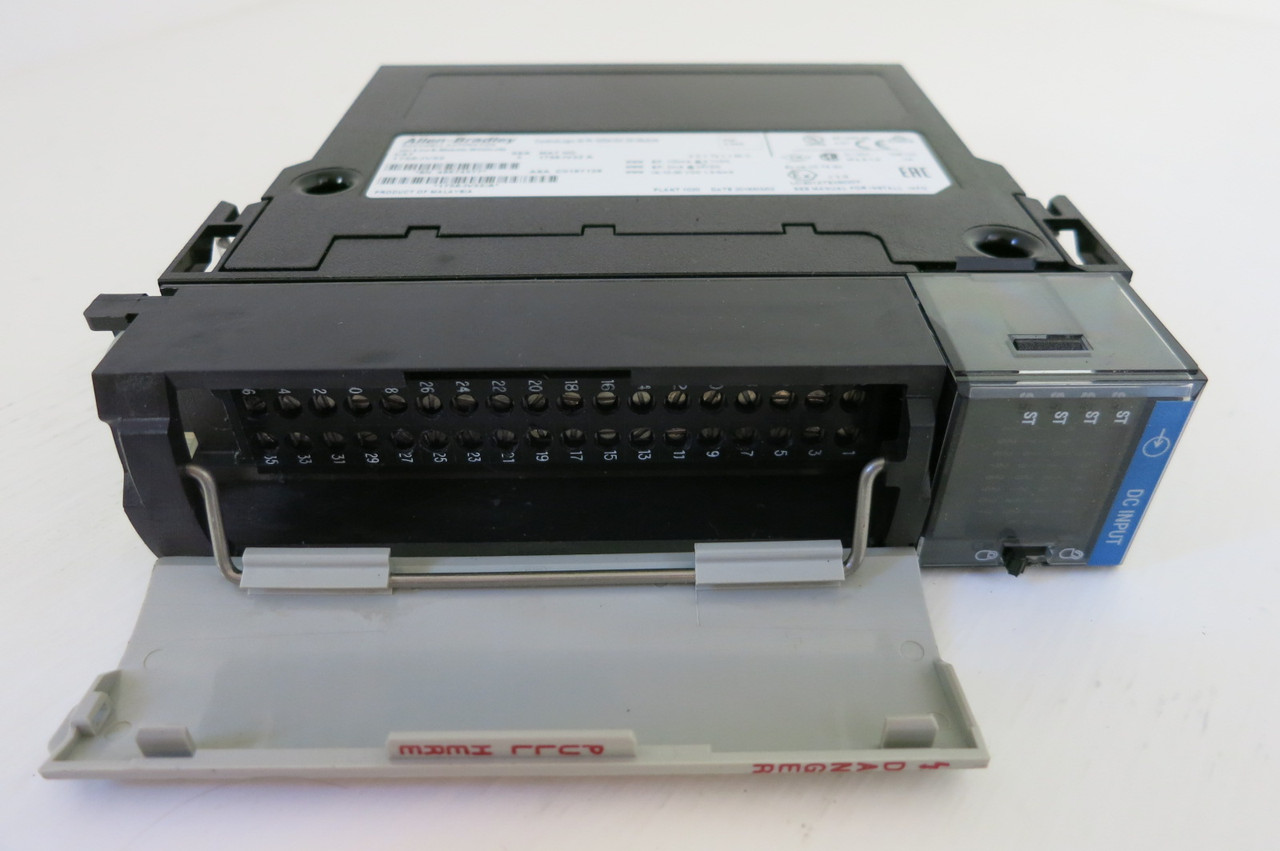 Image of Allen Bradley 1756-IV32 Ser A FW 3.004 ControlLogix 32PT 12/24 VDC D/I Module AB