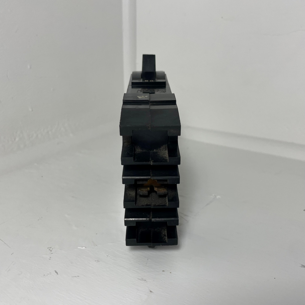 Square D I-Line FY14100B 100A Circuit Breaker 277 VAC 1 Pole FY-14100-B 100 Amp (EM4292-1)