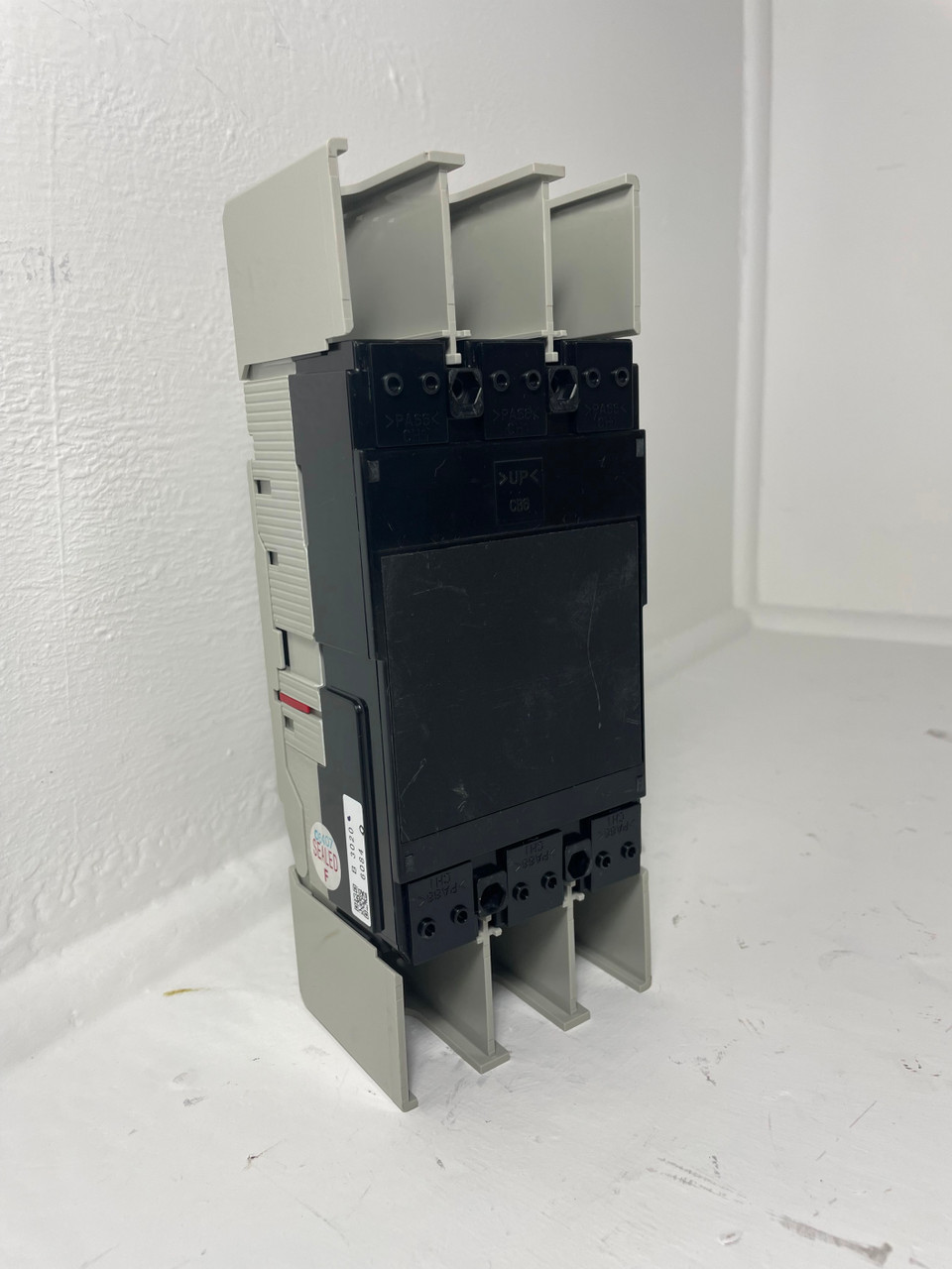 Fuji Electric BW125RAGU-3P020 125A Auto Circuit Breaker w/ 20 Amp Trip 3 Pole (EM4296-2)