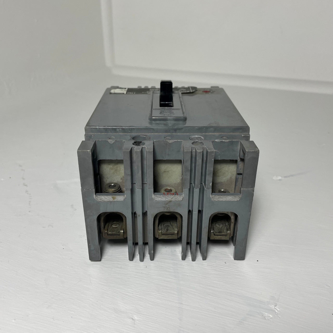Westinghouse HFB31800ML 150A Mark 75 Circuit Breaker Type HFB 150 Amp bad label (EM4301-2)